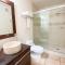 Discover The Best Area of Coronado with Pool - Chame
