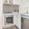 3 Bedroom Modern Central Clayton Living