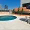 Flat no Hotel Cosmopolitan com Estacionamento Grátis e Piscina - 桑托斯