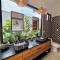Gated luxury villa Bodhi 5 min walk to the beach - بويرتو فيجو