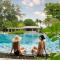 Le Méridien Phuket Mai Khao Beach Resort