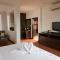 Rhienchai Place Hotel