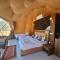 RUM VICTORIA lUXURY CAMP