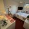 Comfortable Private Rooms in a Modern Apartment Comfortable Private Rooms in a Modern Apartment