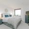 StarHost Residences - Spacious 1-bed in Ocean Village - Southampton
