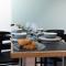 Newly Refurbed Warwick Apt 2BR Sleeps 3 Free Parking - Warwick