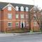Newly Refurbed Warwick Apt 2BR Sleeps 3 Free Parking - Warwick