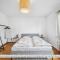 Cozy & Basic 4-Bedroom Stay Near Zurich - Zollikon