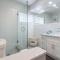 Tranquil Poolside Oasis with BBQ and Serene Ambiance - North Hollywood