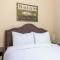 Lakefront Home with Dock and Scenic Views - 奥林匹亚