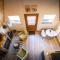 Stylish Cabin with River Views ArtBliss II - Stevenson