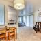 Stay and Play Bay Area Condo with Community Pool! - 里士满