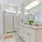 Serene Oak Island Home with Private Saltwater Pool! - أوك آيلاند