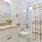 Serene Oak Island Home with Private Saltwater Pool! - أوك آيلاند