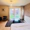 Convenient Retreat Rooms - 雷丁