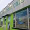Romantic 1BR Cottage, 1 block from the Beach, 3 min Walk to Downtown - Cocoa Beach
