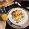 Koi liv-Inn Bedfordview ll Modern Guest House Near OR Tambo