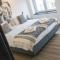 Claras & Lilis Place by Le Jacquemart