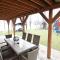 Semi-detached house directly on the lake, Stare Czaple