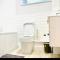 Dover port town centre Comfy Flat with Parking - 多佛尔