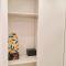 Spring Studio - طوستا ديل سيلونثيو