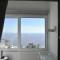 Modern Apartment with Stunning Piraeus Views - Pireo