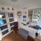 By the sea, home from home sleeps 6