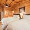 Luxe Modern Nest- Hot Tub- Pool Table- Mtn Views - Pigeon Forge