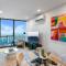 The Skyline - 68F Luxury Sky Home 2bed 1bath opposite Southern Cross Station within Free Tram Zone