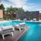 Neper Hotel
