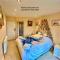 WILLOW RIDGE - a large country house with 3 rental rooms - Clutton