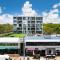 Alexandra Headland Beachfront Unit