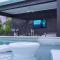 Family Dennis retreat with sauna firepit private pool - دينيس