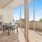 Apartment 8A on Lake Terrace - Mount Gambier