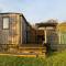 Shepherds Hut-1 Bed-Hot Tub -views
