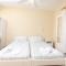 The Mayflower Studios & Apartments