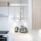 Luxury One-Bedroom Apartment - Central Location, Fast Wi-Fi, Perfect for Business or leisure Travellers By AV Hughes Properties