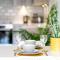 Luxury One-Bedroom Apartment - Central Location, Fast Wi-Fi, Perfect for Business or leisure Travellers By AV Hughes Properties