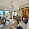 Beachfront Apartments with Private Pool - 吉汶瓦
