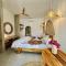 Beachfront Apartments with Private Pool - 吉汶瓦