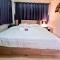 Perfect Home 15 mins from airport - Csiangmaj