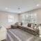 Modern Cape Cod Home with Patio 2 Mi to Beaches! - هيانيس