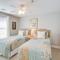 Darien Condo with Boat Dock Access Walk to Downtown - دارين