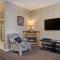 Colonial Crest Condo Unit #113 condo - 鸽子谷