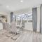 LAKE VILLA 6bd, all un-suite, pool, spa, grill - 基西米