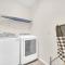 LAKE VILLA 6bd, all un-suite, pool, spa, grill - 基西米
