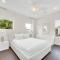 LAKE VILLA 6bd, all un-suite, pool, spa, grill - 基西米