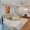 Thane Retreat - Cosy Ambience, Modern Entertaining