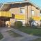 Casa tipo Dúplex en zona Golf de Pinamar, a 4 cuadras de la playa y 10 del Centro! Unidad A, De los Pingüinos y Sirenas