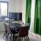 Logan's Transient Home - Apartment with Balcony - Baguio